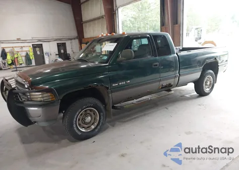1998 Dodge Ram 1500 St z USA, uszkodzony, nr VIN 3B7HF13Y8WG212979